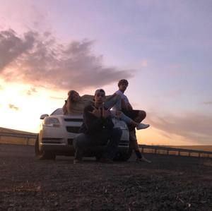 Meet your Posher, Zeke